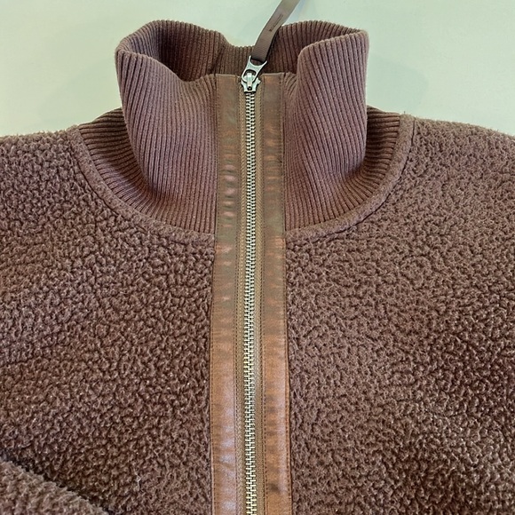 Varley chocolate Teddy pullover with ribbed waist size small - Picture 7 of 7